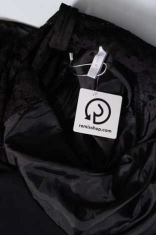 Női rövid overál Amisu, Méret S, Szín Fekete, Ár 3 219 Ft