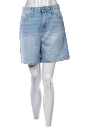 Pantaloni scurți de femei Calvin Klein Jeans, Mărime XL, Culoare Albastru, Preț 463,99 Lei, #133139512