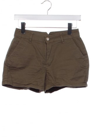 Дамски къс панталон Clockhouse, Размер XS, Цвят Зелен, Цена 2,04 €