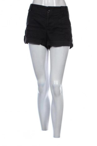 Női rövidnadrág Dika, Méret XL, Szín Fekete, Ár 6 000 Ft