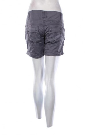 Дамски къс панталон Edc By Esprit, Размер S, Цвят Сив, Цена 13,09 €