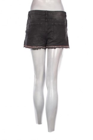 Női rövidnadrág Esmara, Méret M, Szín Fekete, Ár 1 029 Ft