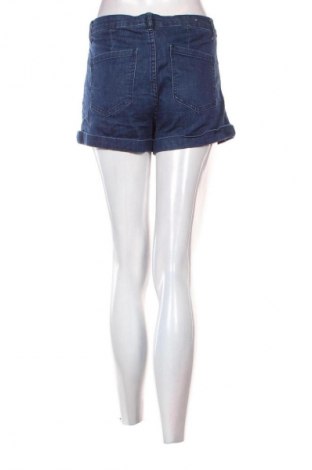 Γυναικείο κοντό παντελόνι Forever 21, Μέγεθος M, Χρώμα Μπλέ, Τιμή 5,99 €
