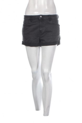 Dámské kraťasy  H&M, Velikost M, Barva Šedá, Cena  99,00 Kč