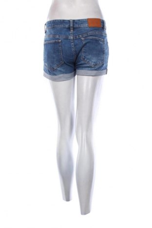 Dámské kraťasy  Pull&Bear, Velikost S, Barva Modrá, Cena  59,00 Kč