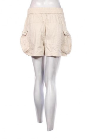 Női rövidnadrág Unbranded, Méret M, Szín Ekrü
, Ár 1 219 Ft