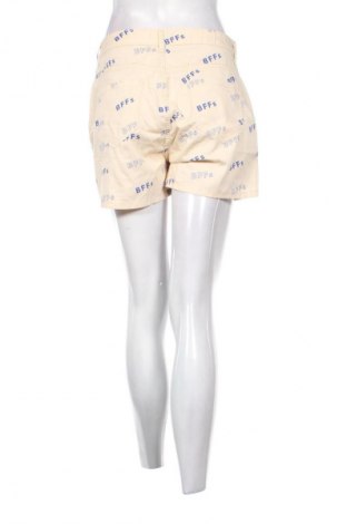 Női rövidnadrág Unbranded, Méret M, Szín Sokszínű, Ár 669 Ft