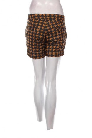 Дамски къс панталон Unbranded, Размер L, Цвят Многоцветен, Цена 3,06 €