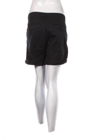 Дамски къс панталон United Colors Of Benetton, Размер L, Цвят Черен, Цена 3,06 €