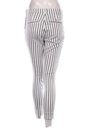 Γυναικείο παντελόνι H&M, Μέγεθος M, Χρώμα Πολύχρωμο, Τιμή 3,99 €