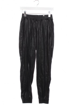 Női nadrág Mohito, Méret XS, Szín Fekete, Ár 5 294 Ft