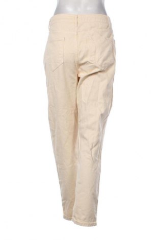 Női nadrág Trendyol, Méret M, Szín Bézs, Ár 6 091 Ft