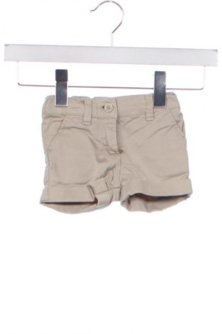 Kinder Shorts Manai, Größe 6-9m/ 68-74 cm, Farbe Beige, Preis 1,99 €