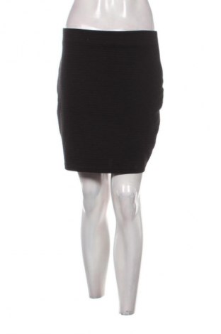 Szoknya Amisu, Méret M, Szín Fekete, Ár 669 Ft