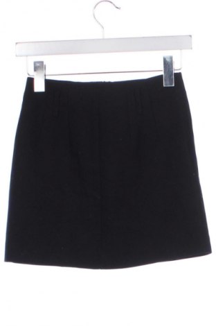 Пола Bershka, Размер XS, Цвят Черен, Цена 9,71 €