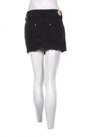 Szoknya Bershka, Méret M, Szín Fekete, Ár 979 Ft