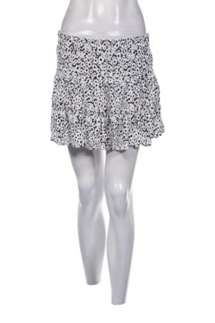 Пола Bershka, Размер S, Цвят Многоцветен, Цена 3,57 €