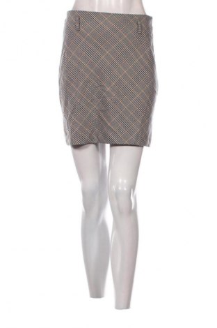 Пола Bizzbee, Размер S, Цвят Многоцветен, Цена 2,04 €