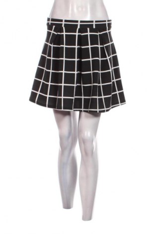 Пола Boohoo, Размер M, Цвят Многоцветен, Цена 4,09 €