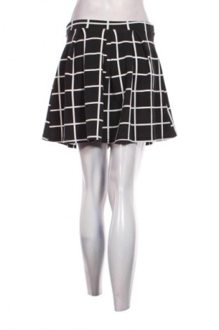 Пола Boohoo, Размер M, Цвят Многоцветен, Цена 4,09 €