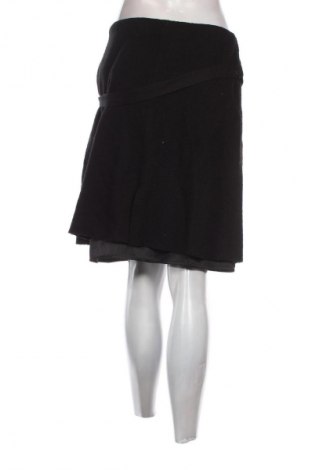 Szoknya Briefing, Méret M, Szín Fekete, Ár 3 800 Ft