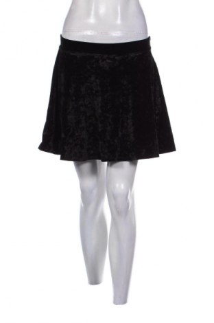 Пола Forever 21, Размер S, Цвят Черен, Цена 2,04 €