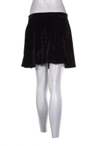 Пола Forever 21, Размер S, Цвят Черен, Цена 2,04 €