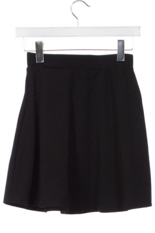 Пола SHEIN, Размер XS, Цвят Черен, Цена 2,04 €