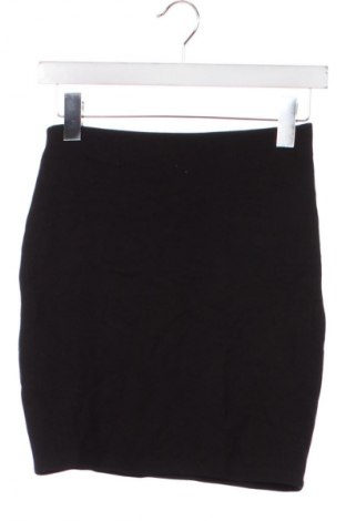 Пола Unbranded, Размер XS, Цвят Черен, Цена 2,04 €