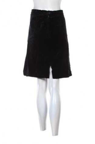 Пола Unbranded, Размер S, Цвят Черен, Цена 2,04 €