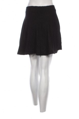 Пола Vera Mont, Размер L, Цвят Черен, Цена 12,27 €