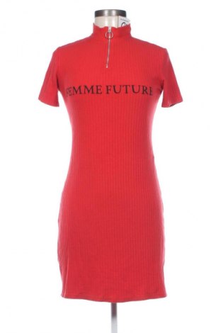 Sukienka Bershka, Rozmiar S, Kolor Czerwony, Cena 24,99 zł