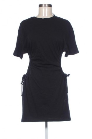 Sukienka Bershka, Rozmiar S, Kolor Czarny, Cena 24,99 zł