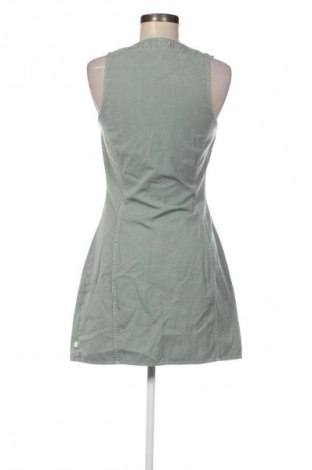 Kleid Calvin Klein Jeans, Größe S, Farbe Grün, Preis 39,99 €