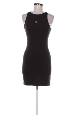 Рокля Calvin Klein Jeans, Размер S, Цвят Черен, Цена 70,55 €, #133122220
