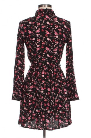 Šaty  Cropp, Velikost XS, Barva Vícebarevné, Cena  129,00 Kč