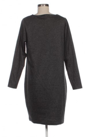 Kleid Essentials, Größe M, Farbe Mehrfarbig, Preis € 1,99