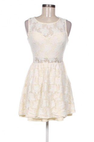 Ruha Fb Sister, Méret S, Szín Ekrü
, Ár 2 719 Ft