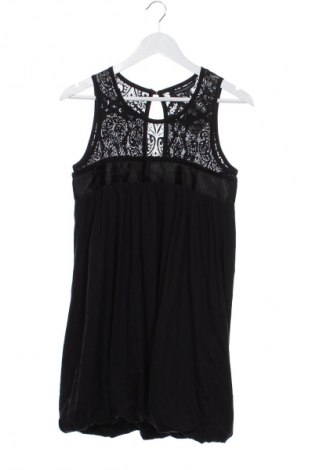 Sukienka French Connection, Rozmiar S, Kolor Czarny, Cena 28,99 zł