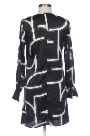 Šaty  H&M, Velikost XS, Barva Vícebarevné, Cena  366,00 Kč