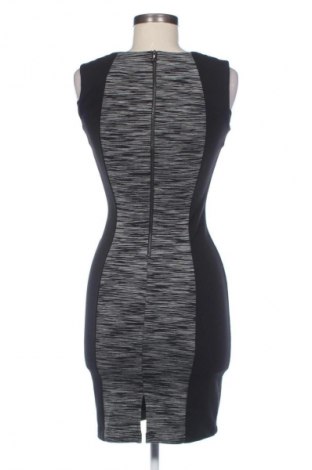 Šaty  H&M, Velikost S, Barva Vícebarevné, Cena  120,00 Kč