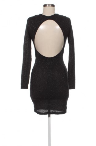 Рокля H&M Divided, Размер M, Цвят Черен, Цена 2,04 €