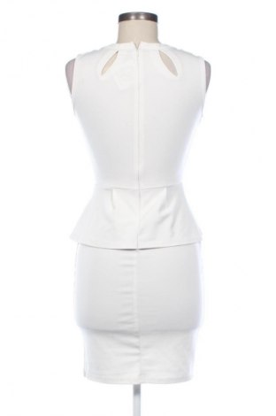 Ruha Miusol, Méret S, Szín Fehér, Ár 3 369 Ft