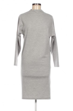 Šaty  Mohito, Velikost XS, Barva Šedá, Cena  119,00 Kč