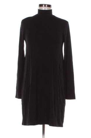 Ruha Reserved, Méret M, Szín Fekete, Ár 2 699 Ft