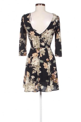 Sukienka Stradivarius, Rozmiar S, Kolor Kolorowy, Cena 26,99 zł