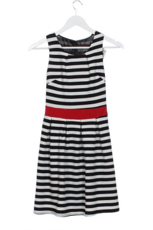 Ruha Tenki, Méret S, Szín Sokszínű, Ár 1 709 Ft