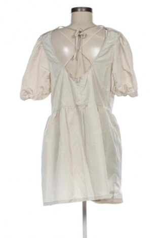 Kleid Unbranded, Größe M, Farbe Beige, Preis € 6,99