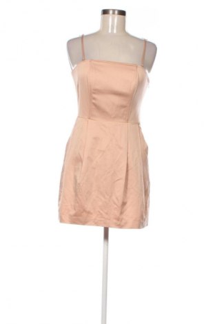 Ruha VILA, Méret S, Szín Bézs, Ár 7 000 Ft