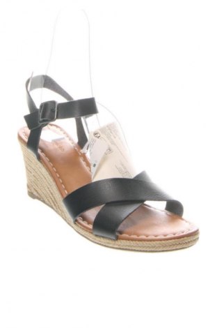 Sandały Amazon Essentials, Rozmiar 40, Kolor Czarny, Cena 71,99 zł